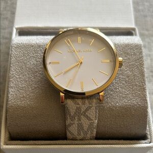Michael Kors Addyson Quartz Watch
